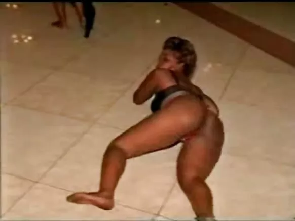 Tanzanian Club Big Black Booty Uchi 2 Uchi Hadharani.