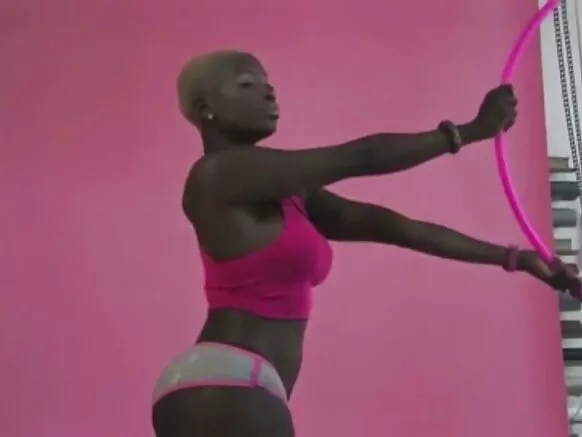 Sibongile Cummings: Ebony Goddess OMFG - Mtu Mashuhuri Mtumwa wa Ngono.